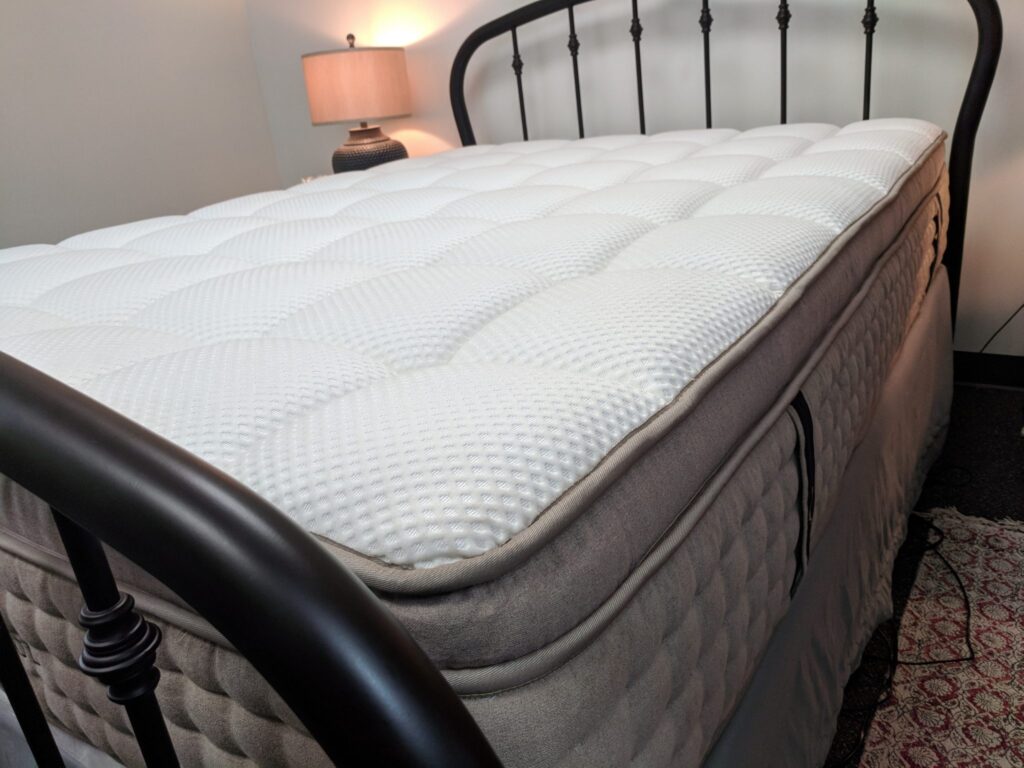 Dreamcloud mattress